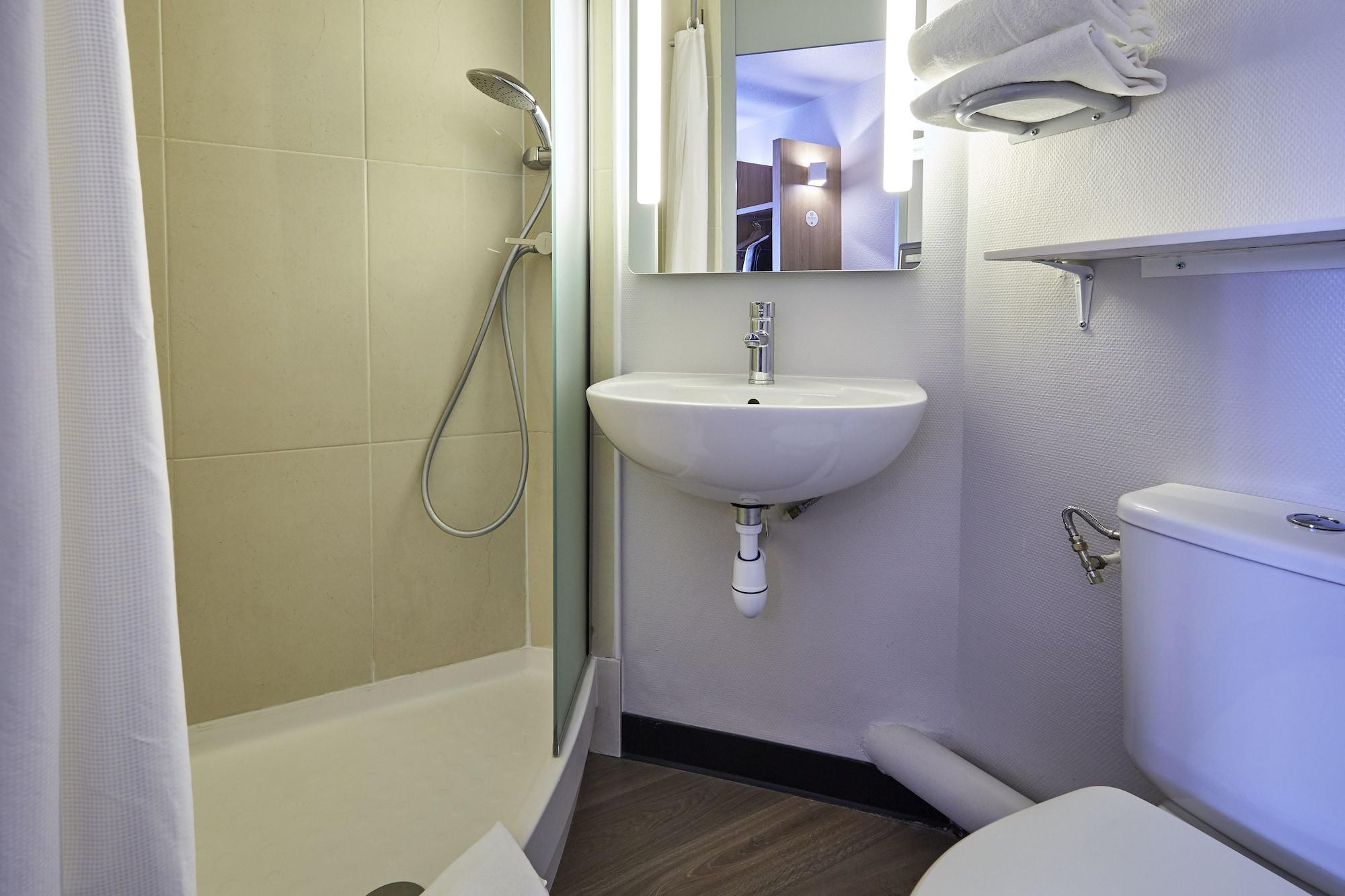 B&B Hotel Villeneuve Loubet Plage Eksteriør billede