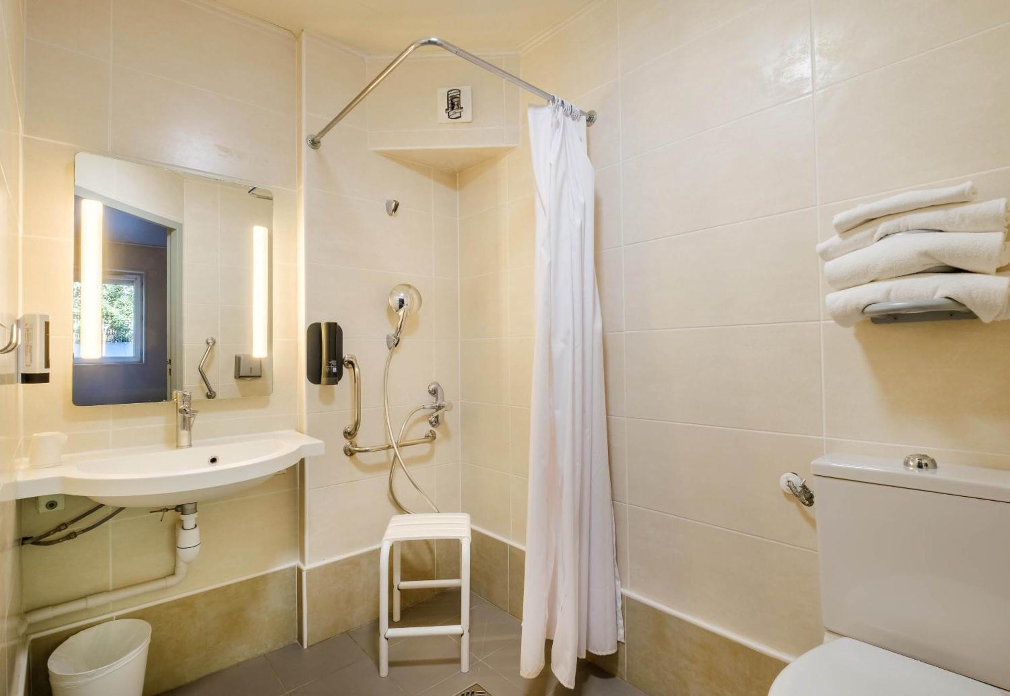 B&B Hotel Villeneuve Loubet Plage Eksteriør billede