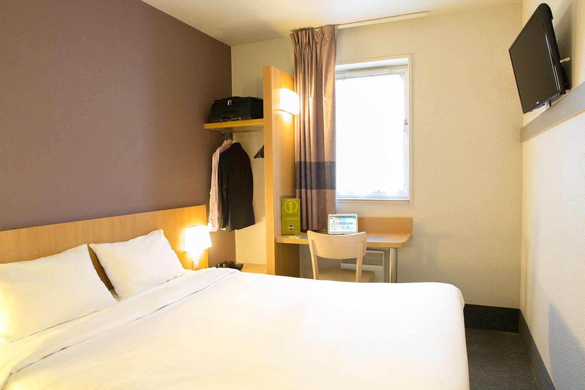 B&B Hotel Villeneuve Loubet Plage Eksteriør billede